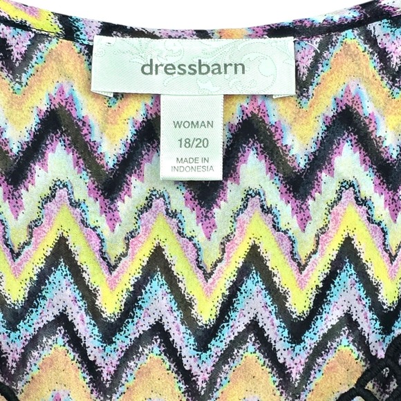 Dressbarn Chevron Print Flutter Sleeve Top W/Cochet Neckline Women's Size 18/20 - Picture 3 of 7